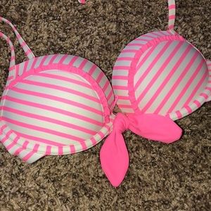 Super cute Aerie pink and white bikini top